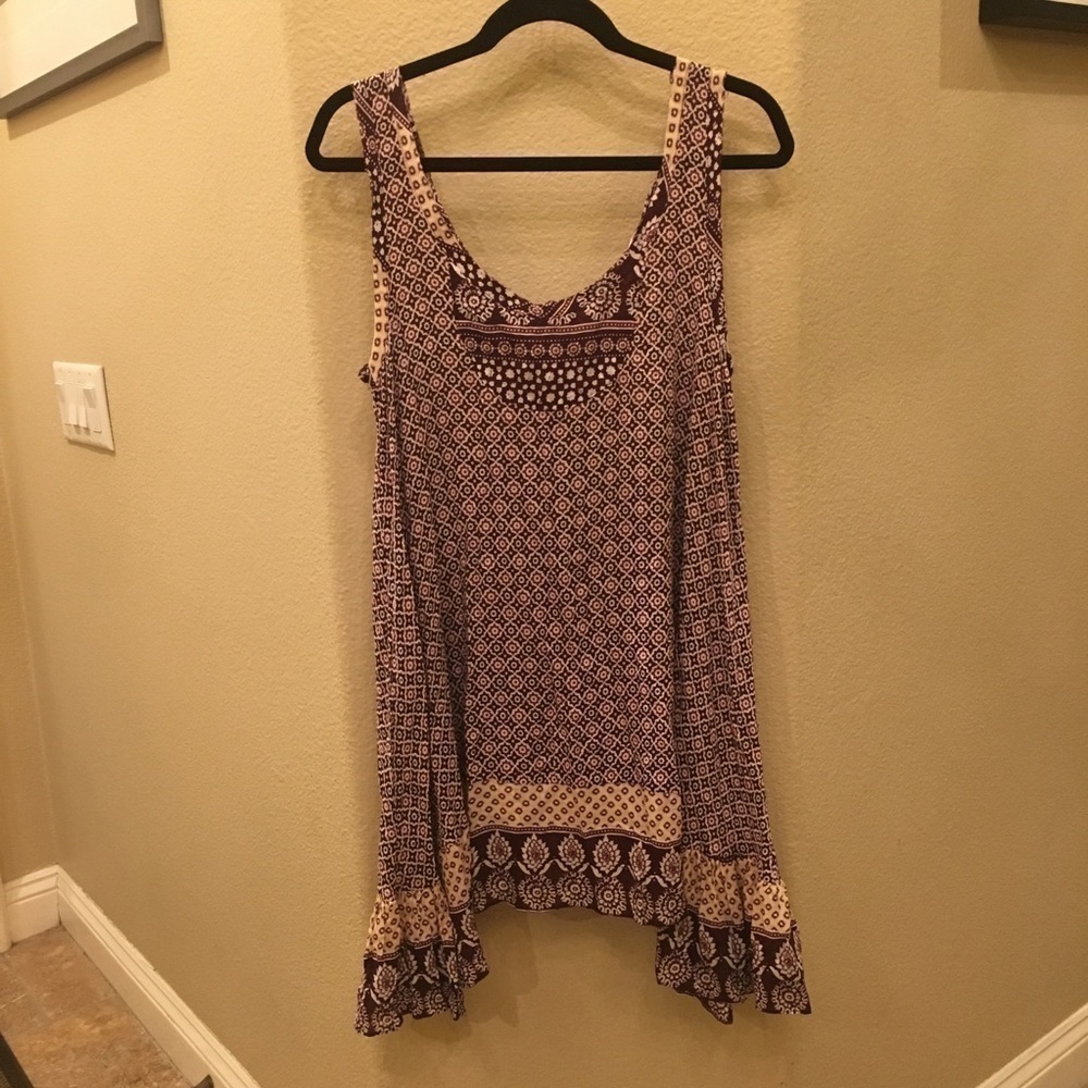 YFB Women Asymmetrical Hem Patterned Dress Size Small